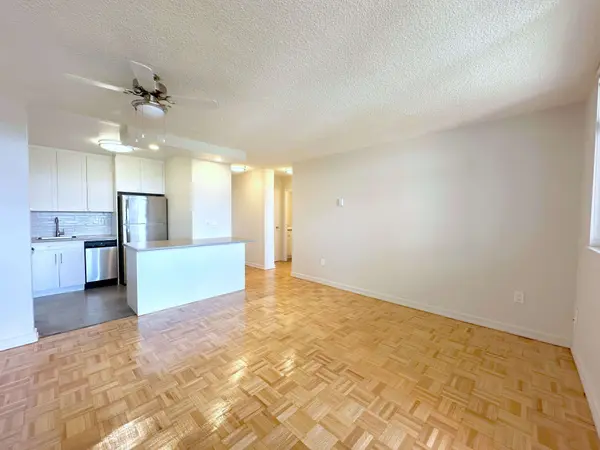 30 Denton AVE #519, Toronto E06, ON M1L 4P2