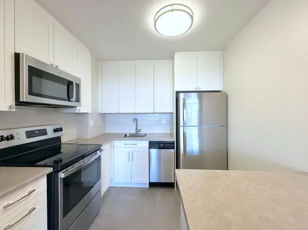 30 Denton AVE #519, Toronto E06, ON M1L 4P2