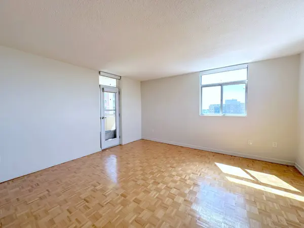 30 Denton AVE #1524, Toronto E06, ON M1L 4P2
