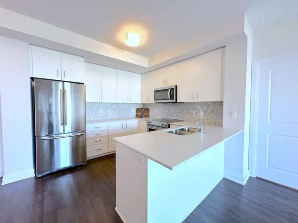 2333 Taunton RD #726, Oakville, ON L6H 0N5