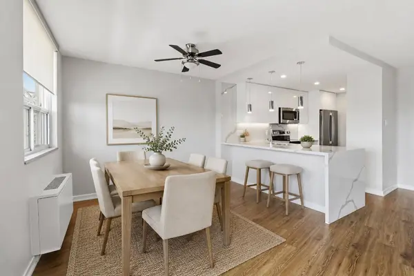 125 Forsythe ST #1201, Oakville, ON L6K 3K1