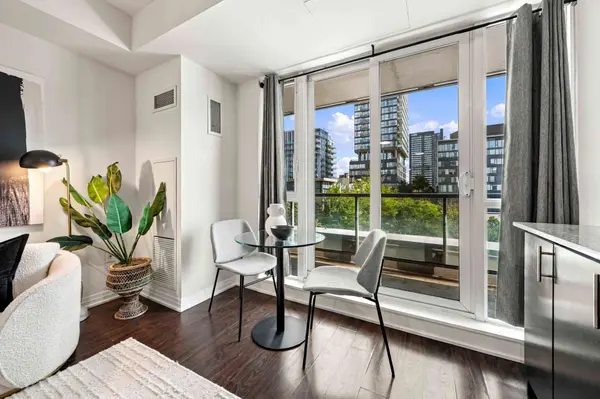 25 Cole ST #320, Toronto C08, ON M5A 4M3