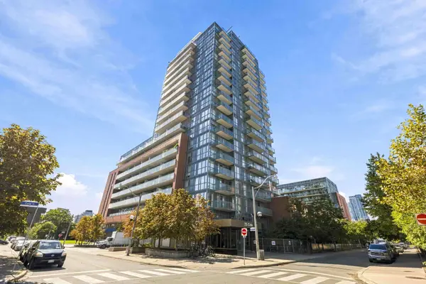 25 Cole ST #320