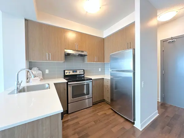 188 Clark BLVD #706, Brampton, ON L6T 0J2
