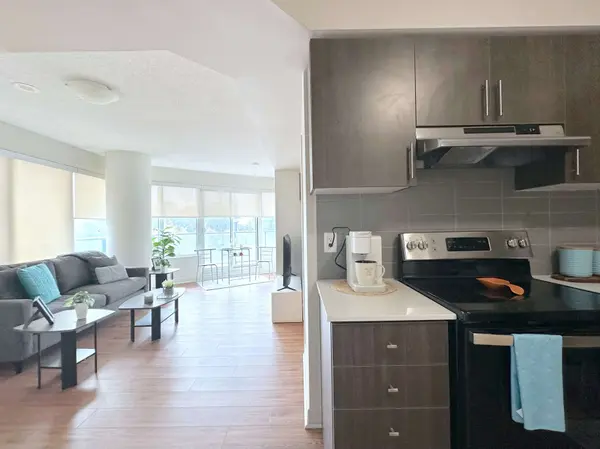 188 Clark BLVD #204, Brampton, ON L6T 0J2