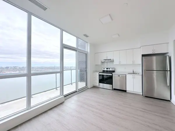 5 Zappacosta DR #2602, Toronto W05, ON M9M 0G9