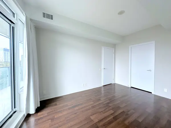 188 Clark BLVD #706, Brampton, ON L6T 0J2