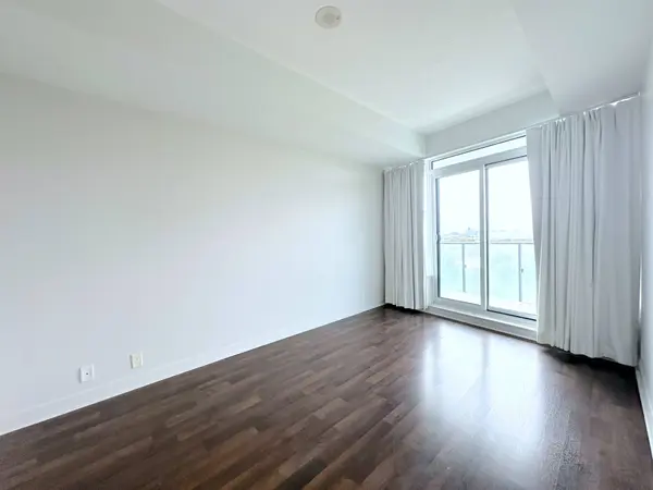 188 Clark BLVD #706, Brampton, ON L6T 0J2