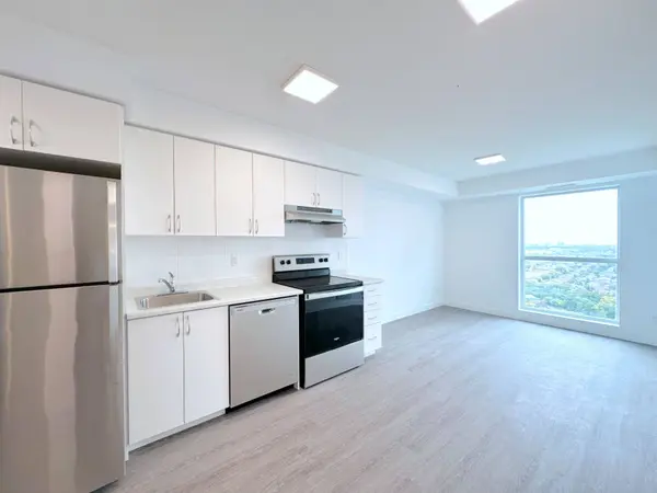 5 Zappacosta DR #2504, Toronto W05, ON M9M 0G9