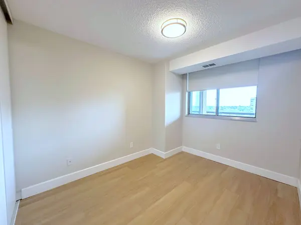 165 La Rose AVE #1101, Toronto W09, ON M9P 3S9
