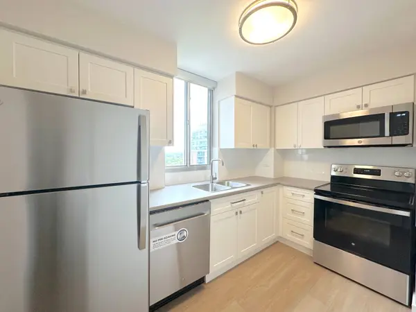 165 La Rose AVE #1101, Toronto W09, ON M9P 3S9