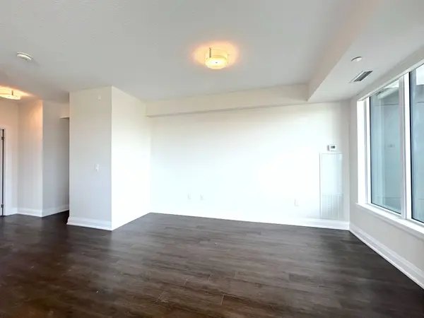 2333 Taunton RD #605, Oakville, ON L6H 0N5