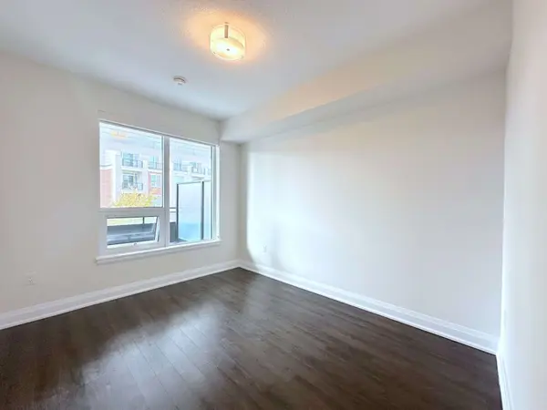 2333 Taunton RD #317, Oakville, ON L6H 0N5