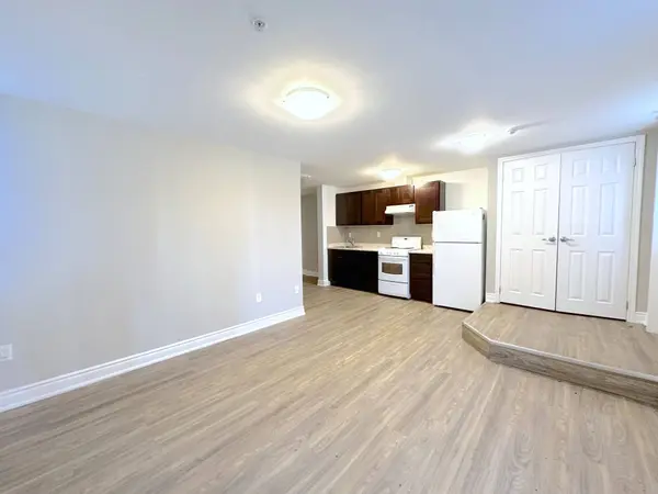 55 Lisgar ST #109
