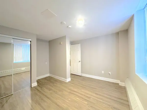 55 Lisgar ST #109, Toronto C01, ON M6J 3X6