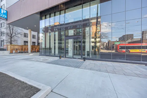 285 Dufferin ST W #425, Toronto W01, ON M6K 1E6