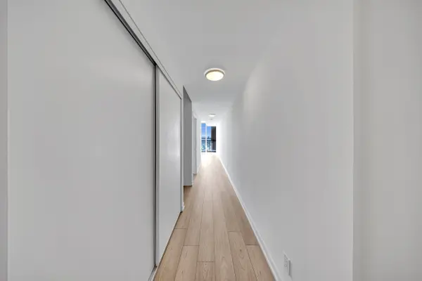 285 Dufferin ST W #425, Toronto W01, ON M6K 1E6