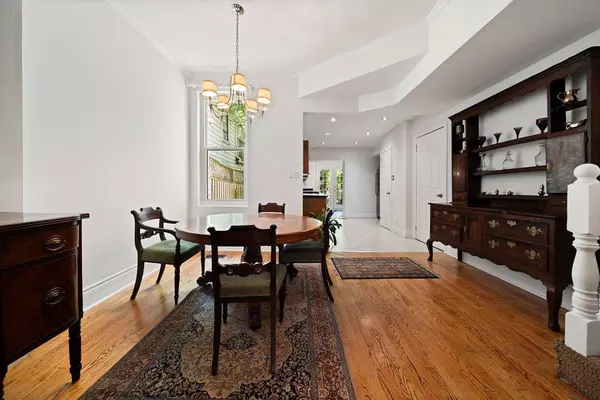 206 Berkeley ST, Toronto C08, ON M5A 2X4