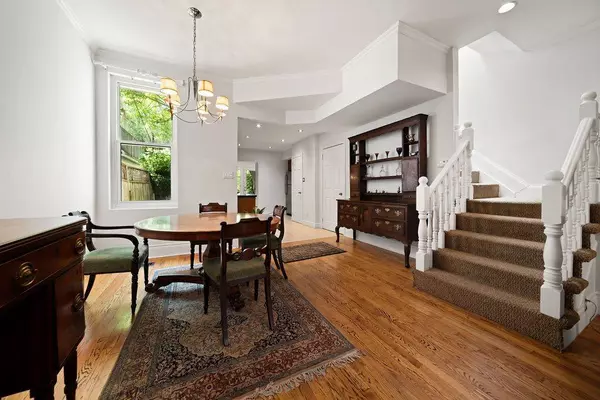 206 Berkeley ST, Toronto C08, ON M5A 2X4