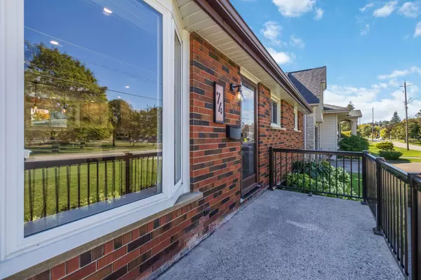 74 Tranquility ST, Brantford, ON N3R 3H8