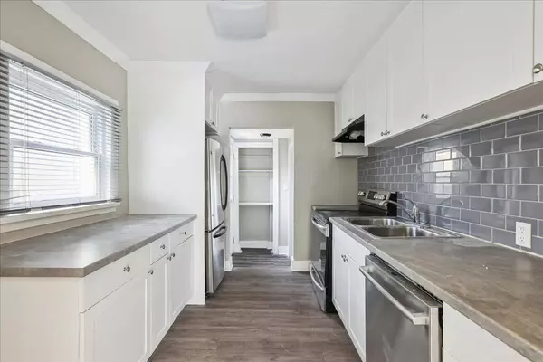 19 Seneca ST, St. Catharines, ON L2R 2V1