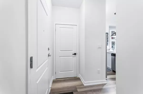 450 Dundas ST E #111, Hamilton, ON L8B 1Z2