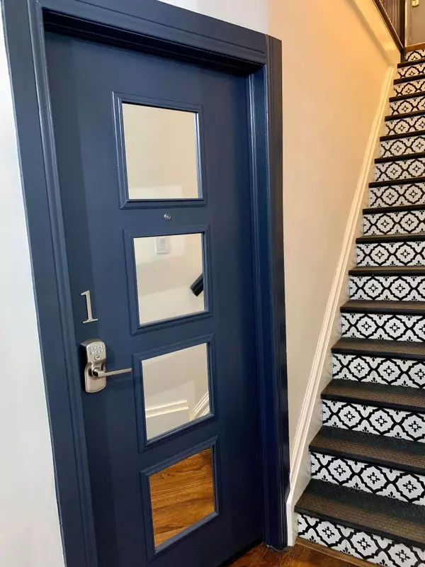 793 Pape AVE #1, Toronto E03, ON M4K 3T2