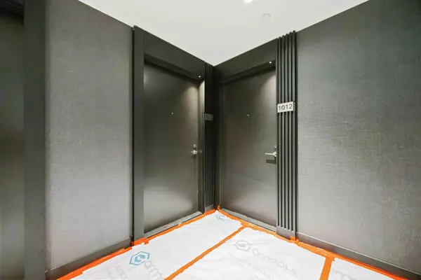 120 Broadway AVE #1011, Toronto C10, ON M4P 0E9