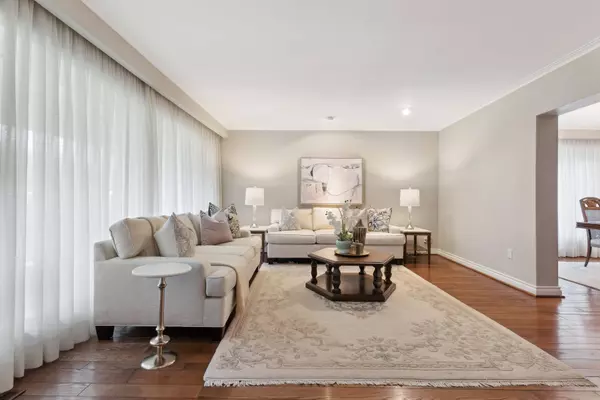 116 Clement RD, Toronto W09, ON M9R 1Z2