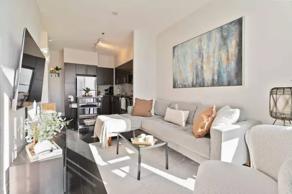 65 Speers RD #516, Oakville, ON L6K 0J1