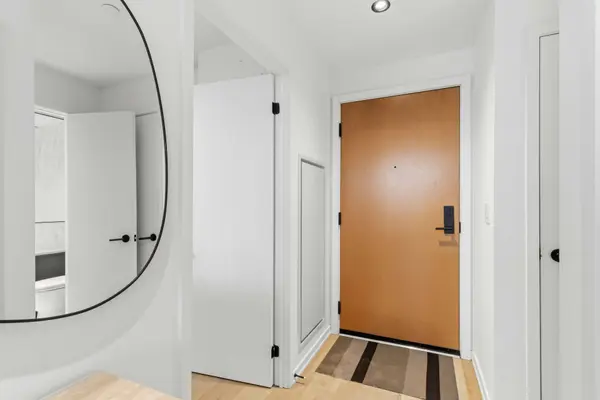 41 Dovercourt RD #805, Toronto C01, ON M6J 0G6