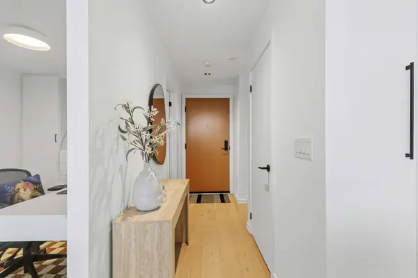 41 Dovercourt RD #805, Toronto C01, ON M6J 0G6