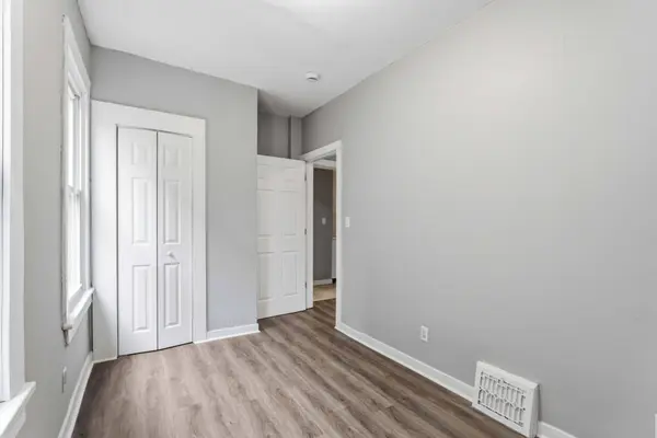 107 Lake ST #MAIN, St. Catharines, ON L2R 5X7