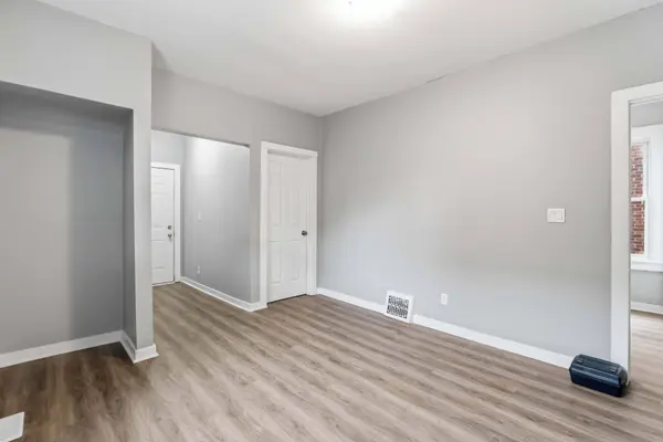 107 Lake ST, St. Catharines, ON L2R 5X7