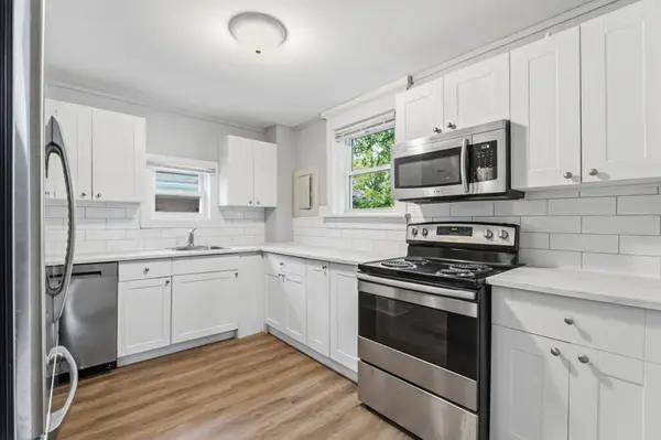 107 Lake ST