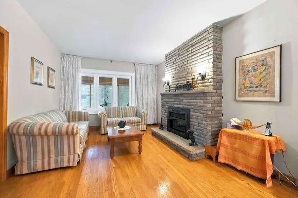 319 Durie ST, Toronto W02, ON M6S 3G2