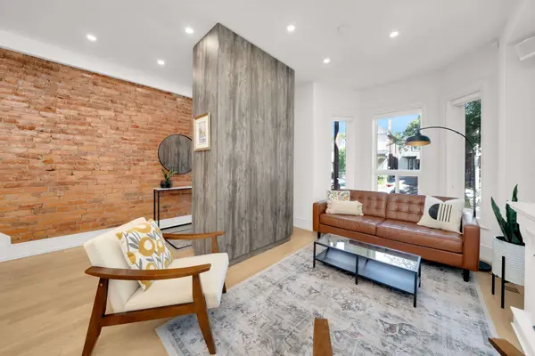 63 Smith AVE, Hamilton, ON L8L 5P2
