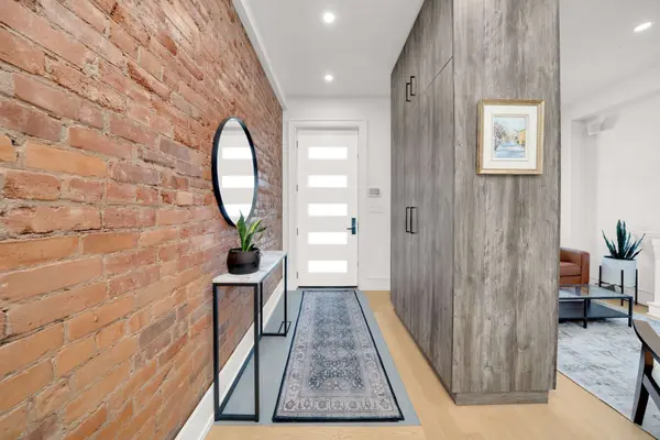 63 Smith AVE, Hamilton, ON L8L 5P2