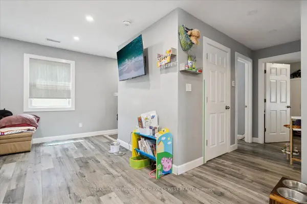 61 Dieppe RD, St. Catharines, ON L2M 6J5