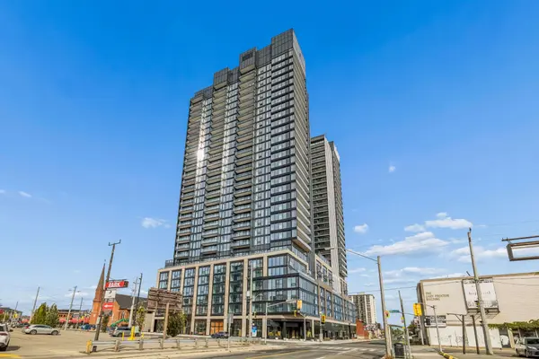 91 John ST N #1802