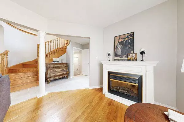 2036 Shady Glen RD, Oakville, ON L6M 3T4