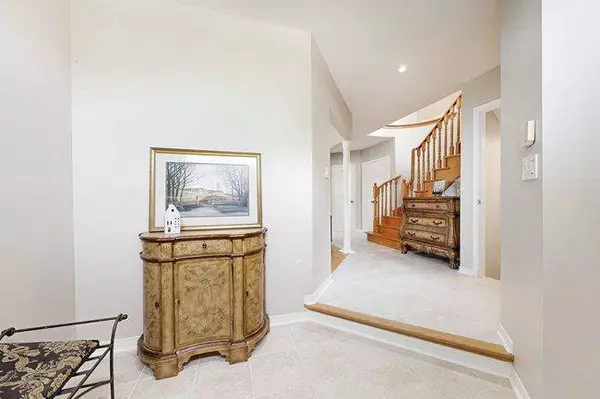 2036 Shady Glen RD, Oakville, ON L6M 3T4