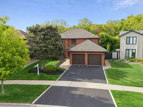 1379 Golden Meadow TRL, Oakville, ON L6H 3H1