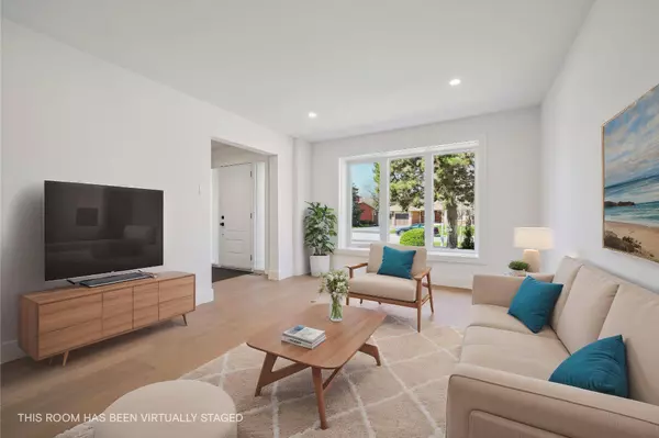 1379 Golden Meadow TRL, Oakville, ON L6H 3H1