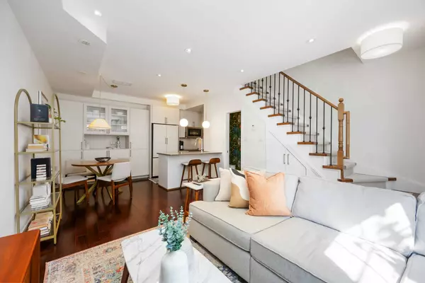 212 Brandon AVE, Toronto W02, ON M6H 0C5