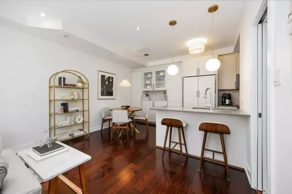 212 Brandon AVE, Toronto W02, ON M6H 0C5