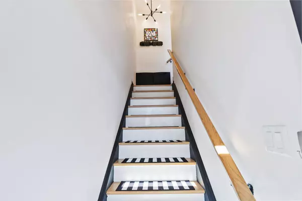 405 Plains RD E #25, Burlington, ON L7T 2C9