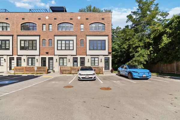 405 Plains RD E #25, Burlington, ON L7T 2C9