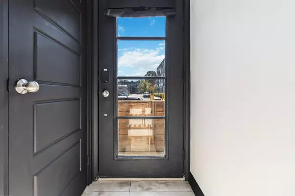 405 Plains RD E #25, Burlington, ON L7T 2C9