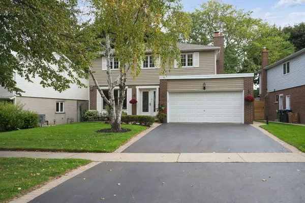 2340 Homelands DR, Mississauga, ON L5K 1G6